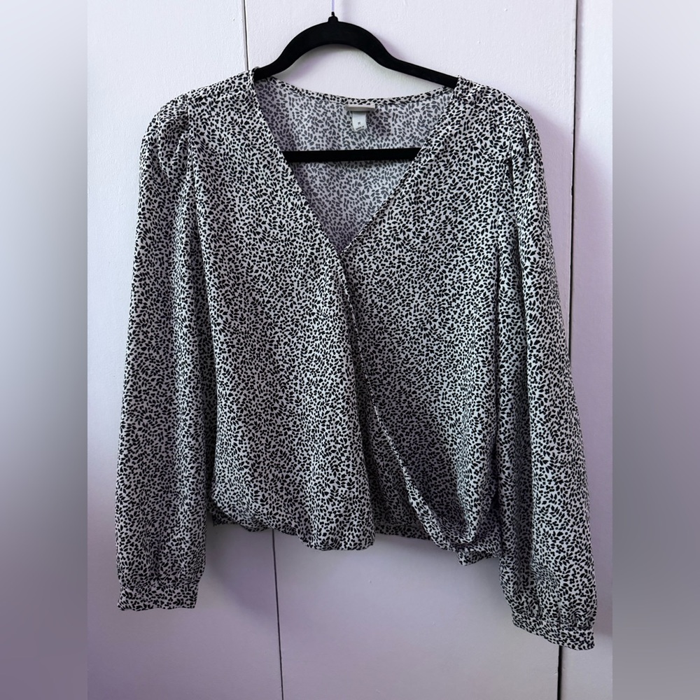 Black and White Patterned Women's Top